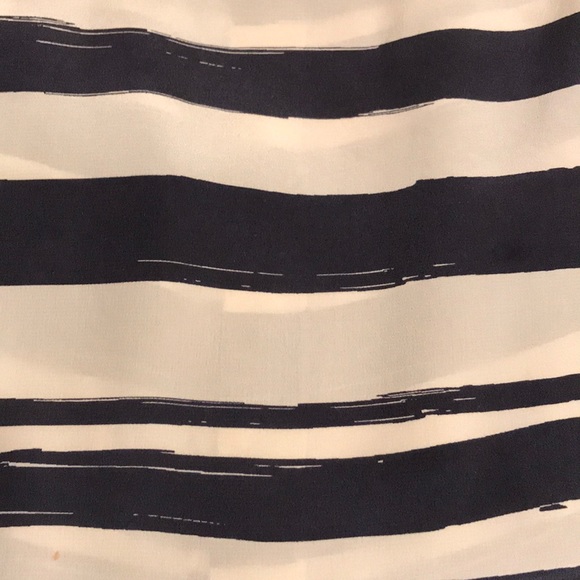 Fossil button down back short sleeve top - Picture 3 of 4